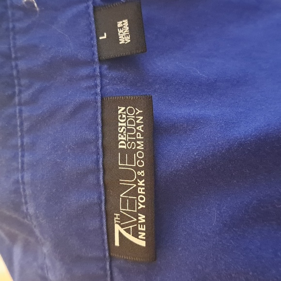 3PC BUNDLE WITH JEANS AND 2 BLOUSES - Picture 11 of 11